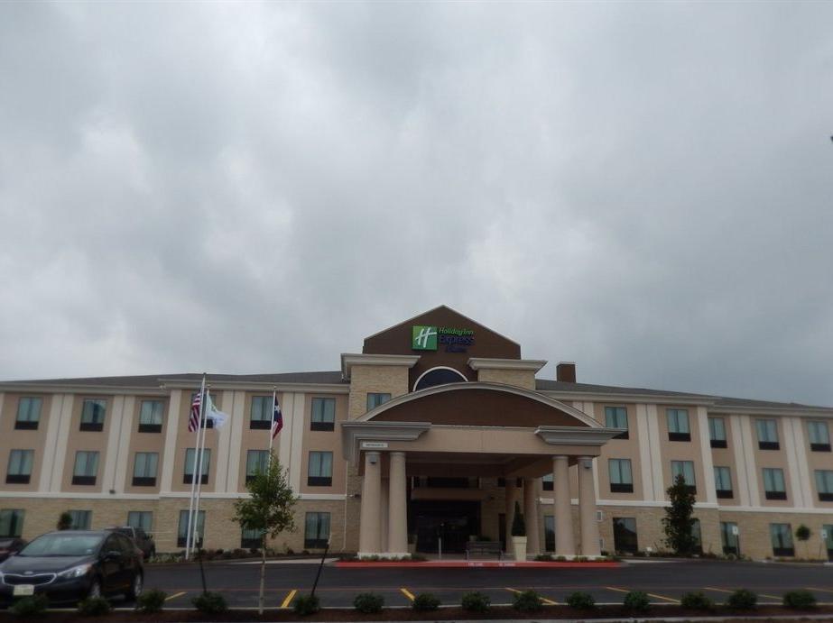 Holiday Inn Express And Suites Schulenburg By Ihg Exterior photo